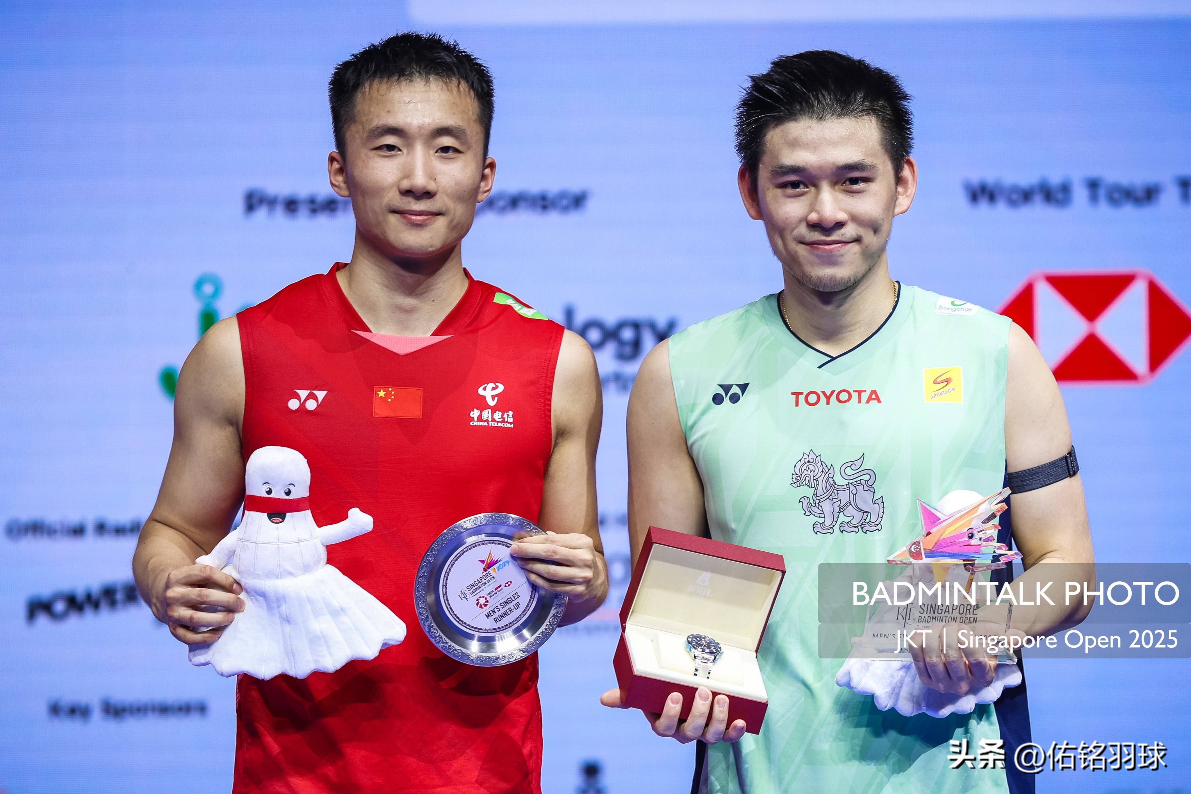 泰国羽毛球队轻取韩国羽毛球队，辛杜统治全场