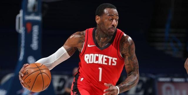 福建队险胜火箭，布克高光表现