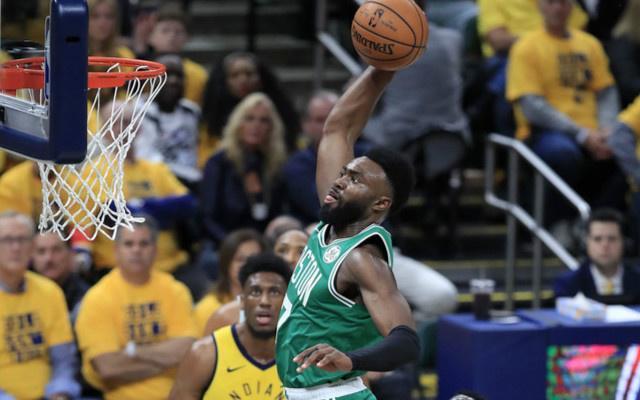 凯尔特人翻盘篮网，武切维奇高光表现