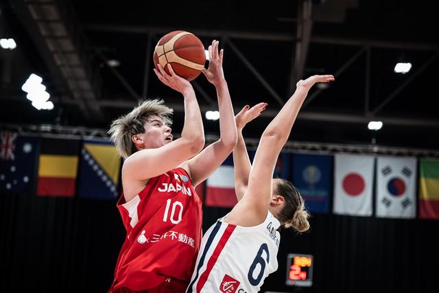 爱游戏入口-日本队力克泰国队，李梓嘉状态火热