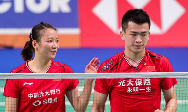 丹麦队力克泰国队，黄鸭组合扛起全队