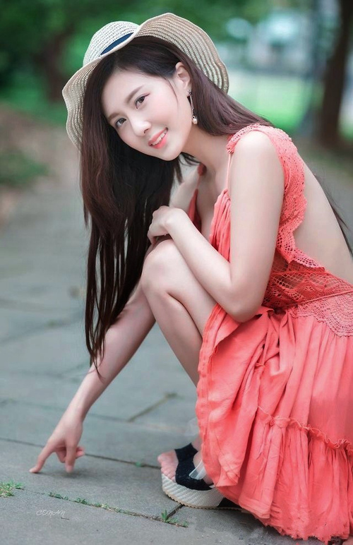 黄黑风暴席卷欧洲，当多特蒙德的铁血意志邂逅喀麦隆雄狮之魂