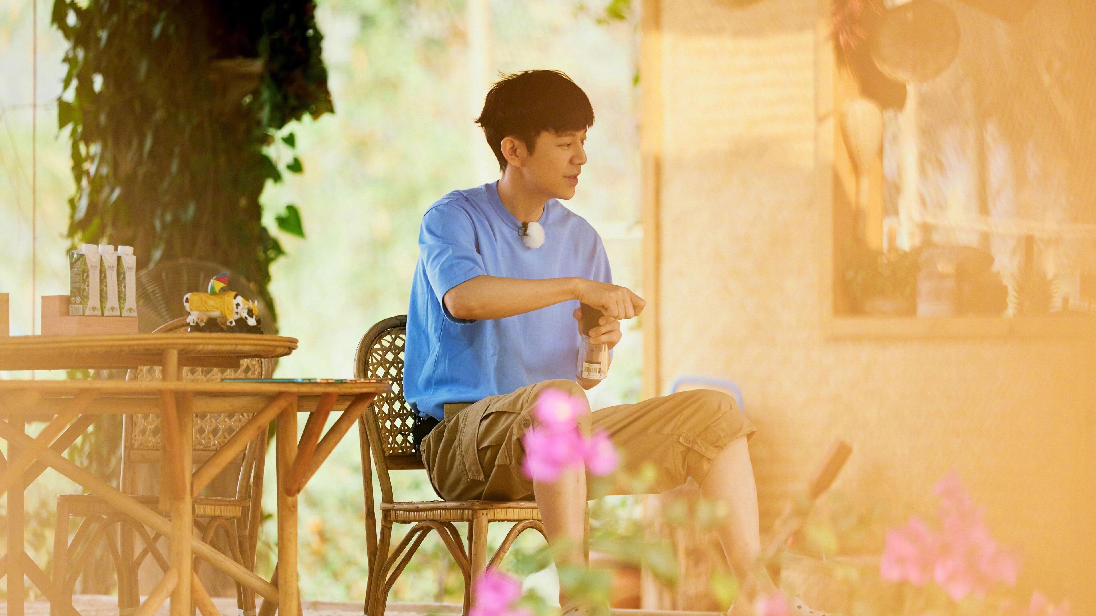 爱游戏娱乐-非典型爆发，哈利伯顿如何在火箭与热火的防守绞杀战中完成一场完美的演出？