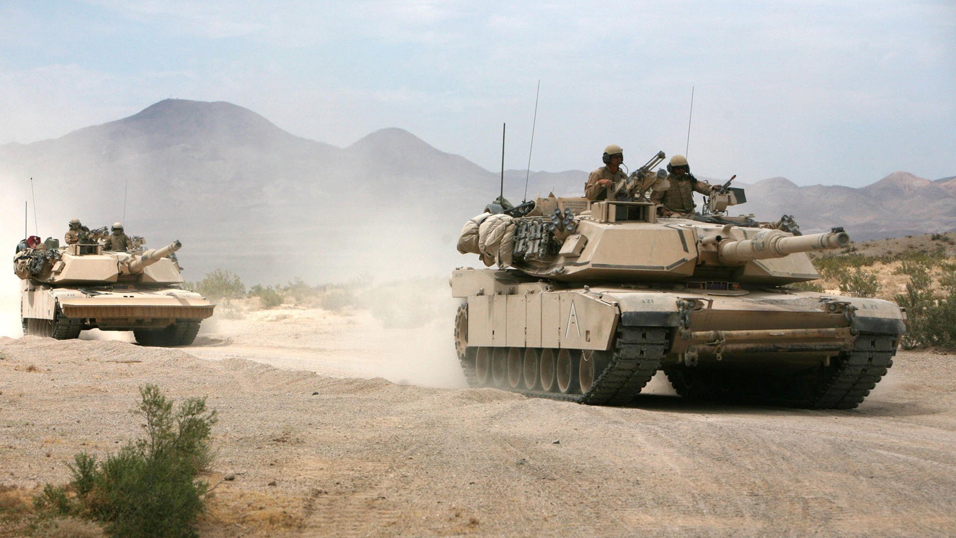 爱游戏官方入口-跨界巅峰，深圳队逆袭尼克斯，浓眉绝境爆发书写传奇